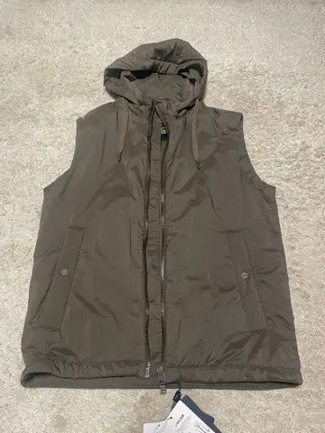 HERNO 헬노 나일론 베스트 카키 46