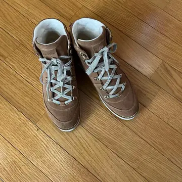 GJ 브라운 스웨이드 하이컷 부츠