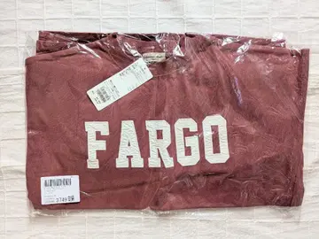 [ 미개봉 새상품 ] 사만사 모스모스 패치워크 로고 맨투맨 긴팔 T셔츠