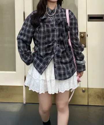 Seoup 체크 무늬 개더 리본 블라우스 블랙 S