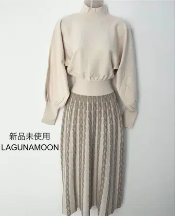 미사용 LAGUNAMOON 다이아 무늬 핏 앤 플레어 니트 원피스