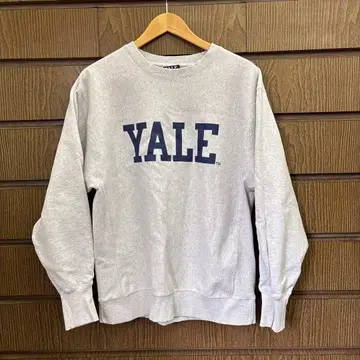 Yale 그레이 크루넥 맨투맨