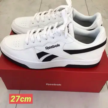 리복 화이트/블랙 스니커즈