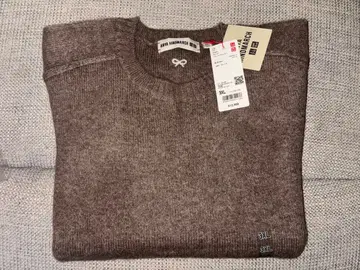 [ 완판템 새상품 ] 유니클로 아냐 힌드마치 캐시미어 크루넥 스웨터