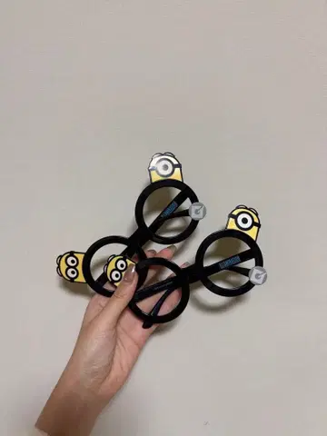미니언 안경 2개 세트