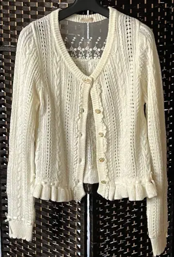 axes femme 아이보리 케이블 니트 가디건