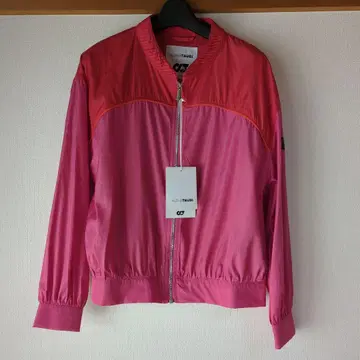 레드불 ALPHATAURI 핑크 자켓