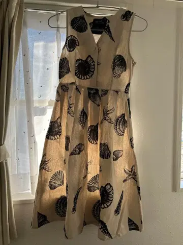 슬리브리스 원피스