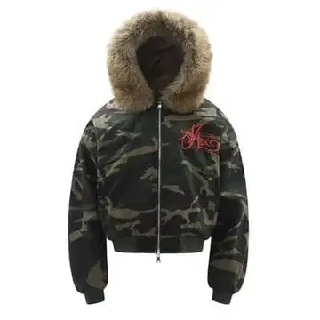 카모플라쥬 퍼가 달린 크롭 자켓