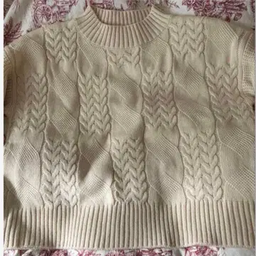 12/16까지 Sortecuff 케이블 짜임 니트 스웨터