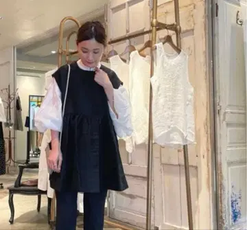 BEARDSLEY LIVETART 린넨 개더 베스트 블랙