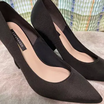 ESPERANZA 블랙 웨지 힐 펌프스