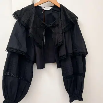 [ 새상품급 ] natural by CLIP 레이스 프릴 블라우스 나바이