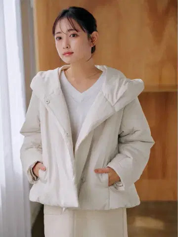 [ 완판템 ] COHINA 충전솜 숄 후드 미들 기장 코트 아이보리