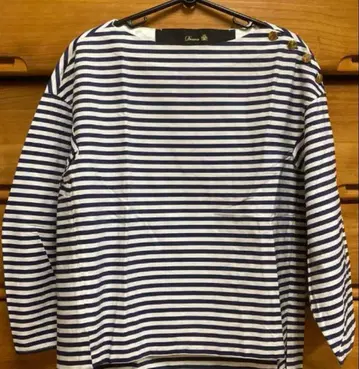 드로어 골드 버튼 보더 블라우스 사이즈 38