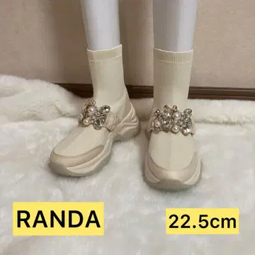 RANDA 란다 비쥬 x 펄 삭스 스니커즈