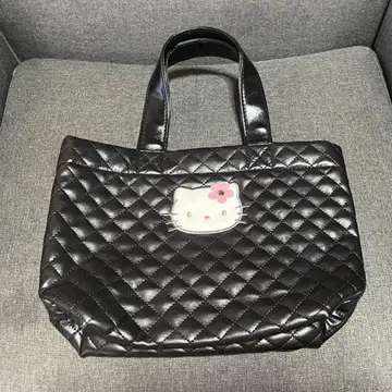 산리오 헬로키티 퀼팅 백 블랙