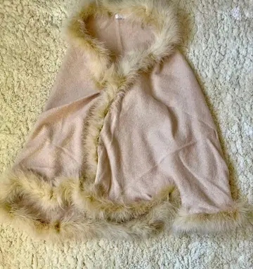 핑크 베이지 퍼 달린 복슬복슬 숄 파티 케이프