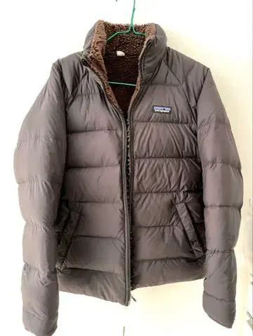 새상품 Patagonia 리버서블 사이런트 다운 자켓 남성용 S