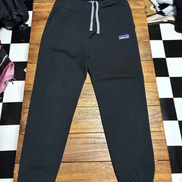 파타고니아 스웨트 팬츠 P-6 블랙