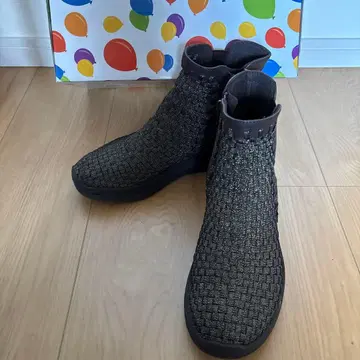 새상품급 Gomu56 밴딩 밴딩 숏부츠 브라운 골드 색상