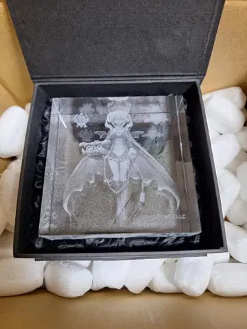 천년 전쟁 아이기스 라피스 10주년 기념 3D 크리스탈