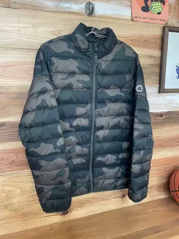 Abercrombie & Fitch 아바클로 다운 카모플라쥬 XS