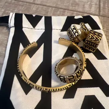 THE MONOGRAM ENGRAVED HOOPS/에그레이브 3세트