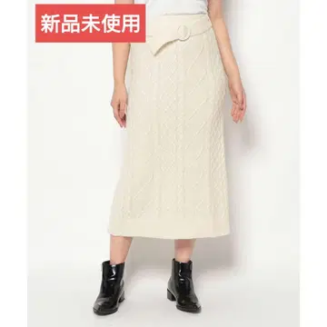 [ 택 포함 ] 푸두두 POU DOU DOU 아란 니트 플레어 스커트