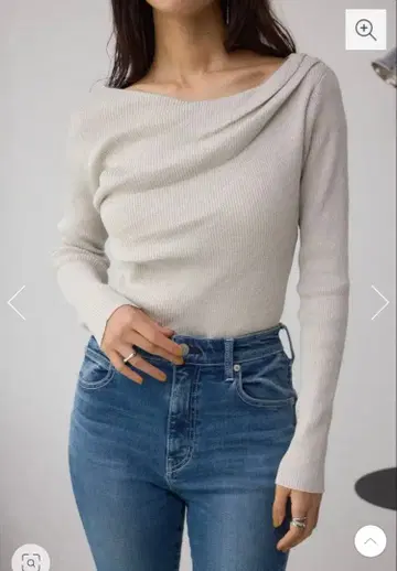 미사용 새상품 AZUL by MOUSSY 드레이프 넥 긴팔 니트