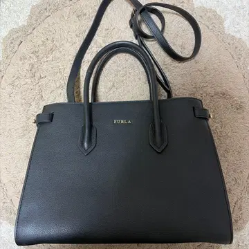 [ 최종 가격 인하 ] FURLA 블랙 숄더백