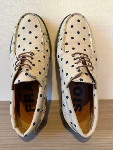 FRAPBOIS 도트 베이지 캐주얼 슈즈