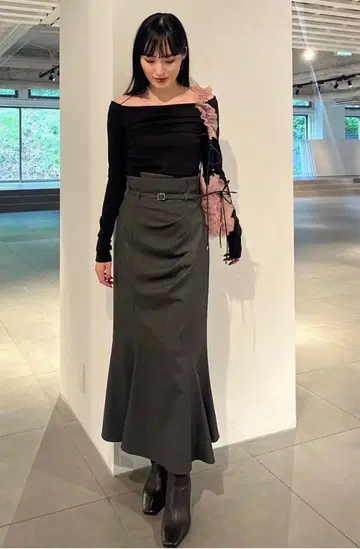 FRAY I.D 프레이 아이디 턱 드레이프 머메이드 스커트