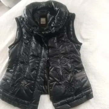 MANTHE FRANCOIS 블랙 다운 베스트