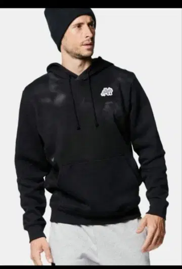 미사용 새상품 언더아머 맨투맨 트레이닝복 후드티 블랙 M