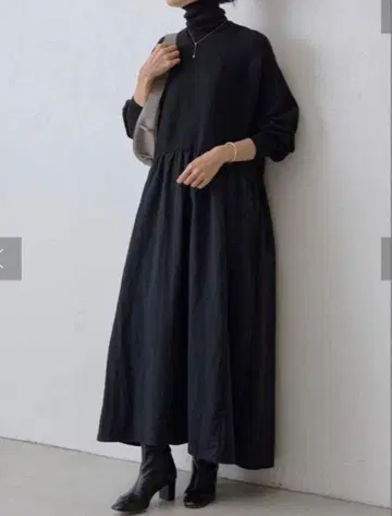 [BEARDSLEY] 블랙 니트 콤비 개더 원피스