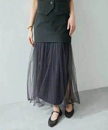 Whim Gazette(위무 가제트) 튤 절개 스커트 36 새상품급