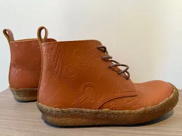 NE-net 브라운 엠보싱 가죽 숏부츠