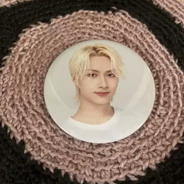 SEVENTEEN NEW_ 캔뱃지 준