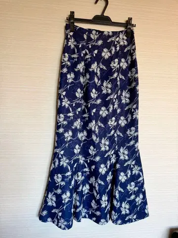 네이비 플레어 롱 스커트