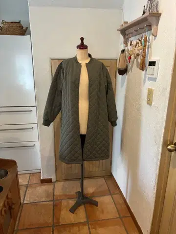 무인양품 워셔블 퀼팅 코트 S 카키 그린