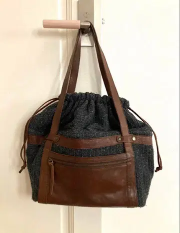 숄더백 천연 가죽 x 니트 x 캔버스 리버서블 다크 그레이 x 카키