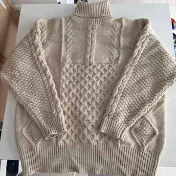 SELECT MOCA 빈티지 케이블 니트 하이넥 스웨터 F