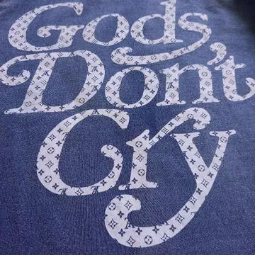 uncarin x GODGODTOWN