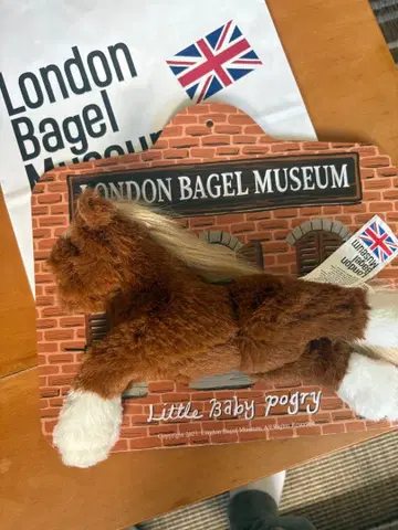 [새상품 한국 한정판] 런던 베이글 뮤지엄 미니 포니