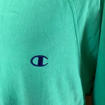 Champion 라이트 그린 스웨트 셔츠