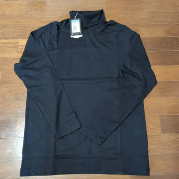 Nike 블랙 하이넥 긴팔 셔츠
