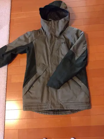 언더아머 올리브 그린 마운틴 후드티