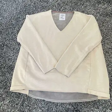 LABEL COLLECTION BASIC V넥 긴팔 상의