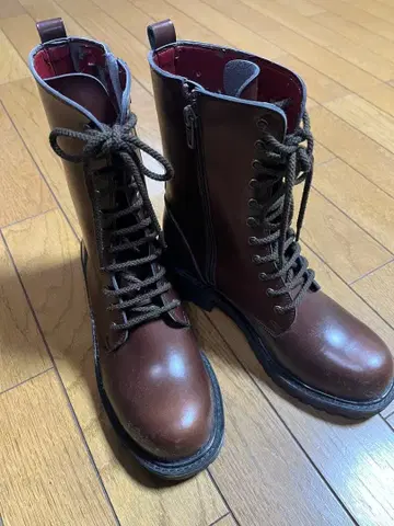 HARUTA 브라운 레이스업 통굽 부츠